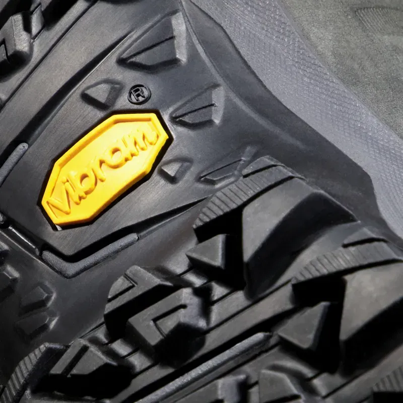 Mammut Mercury IV Mid GTX Hiking Boots in Black-Hot Red-9