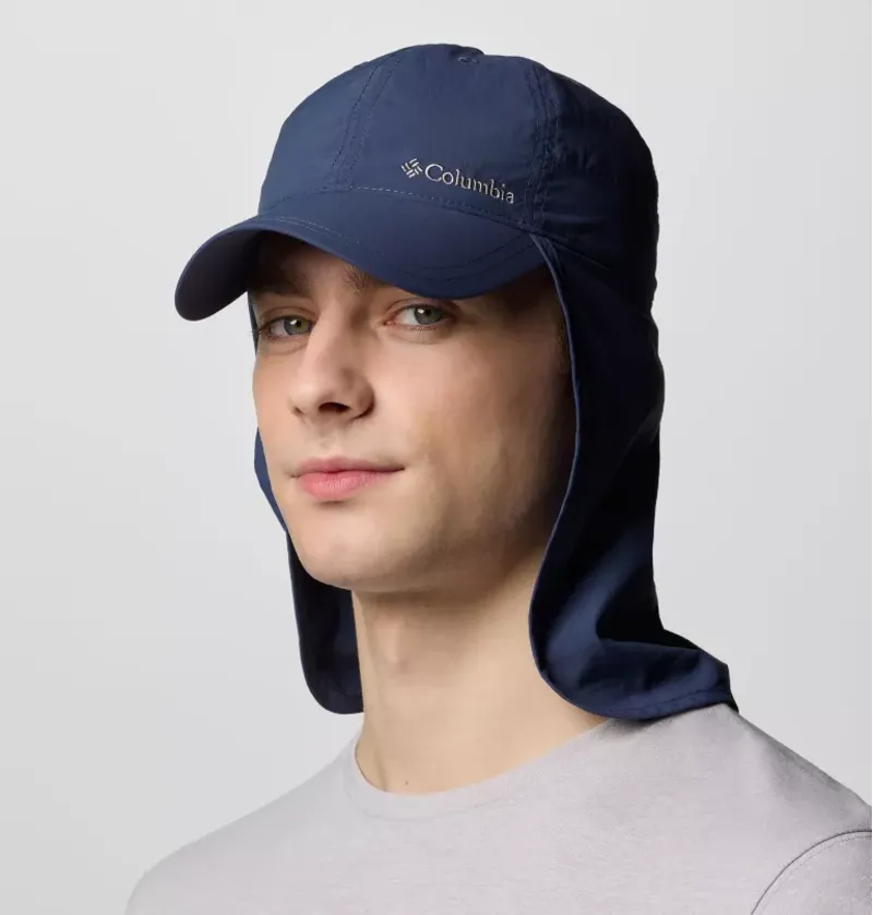 COLUMBIA Schooner Bank II in Nocturnal