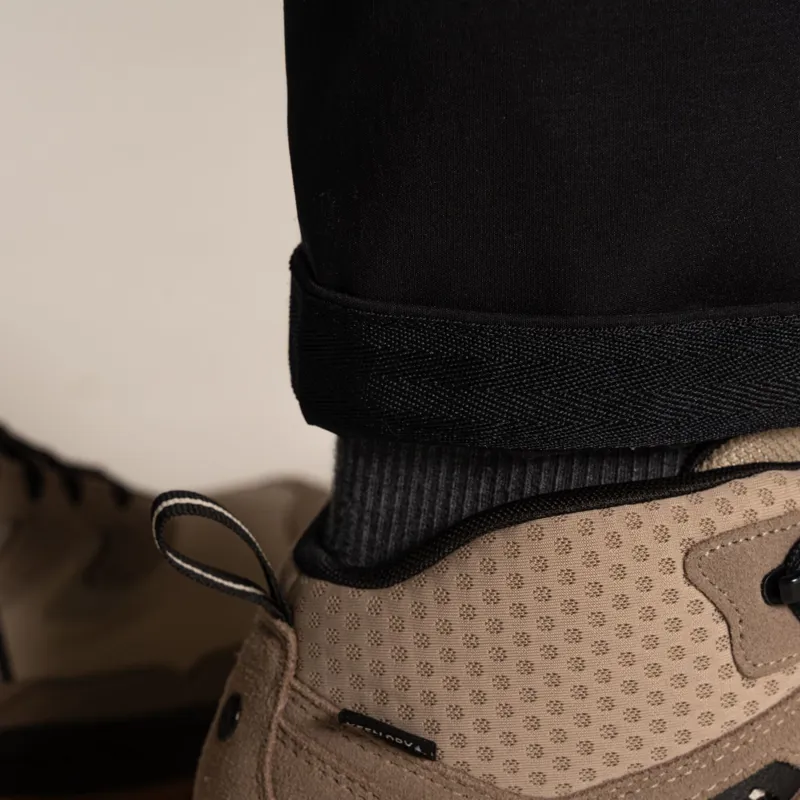 CRAGHOPPERS Kiwi Pro Stretch III Trousers in Black-8