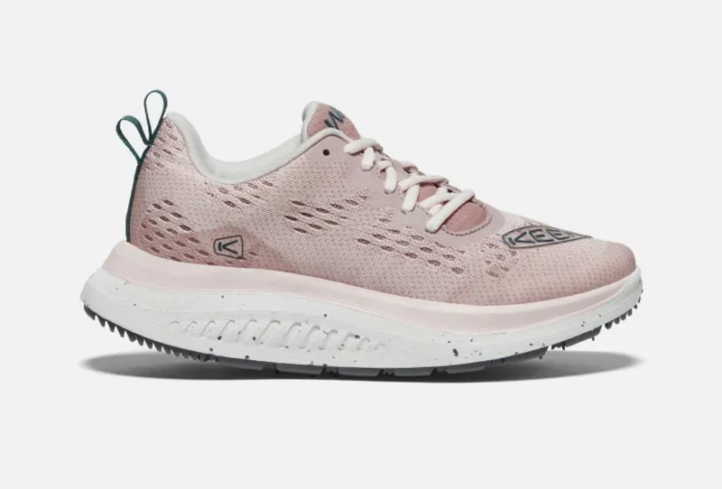 Keen WK400 Women's Walking Shoe in Fawn/Peach Whip