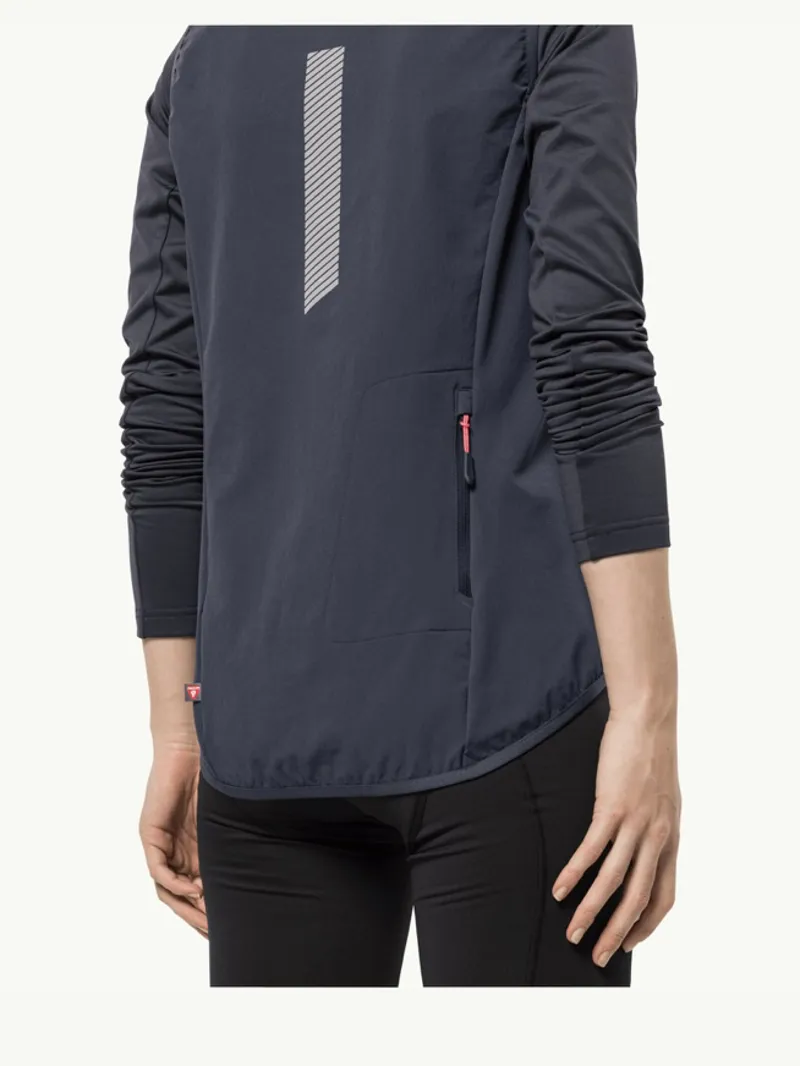 Jack Wolfskin - Women's Moribbia Insulated Vest - Wild Berry-2