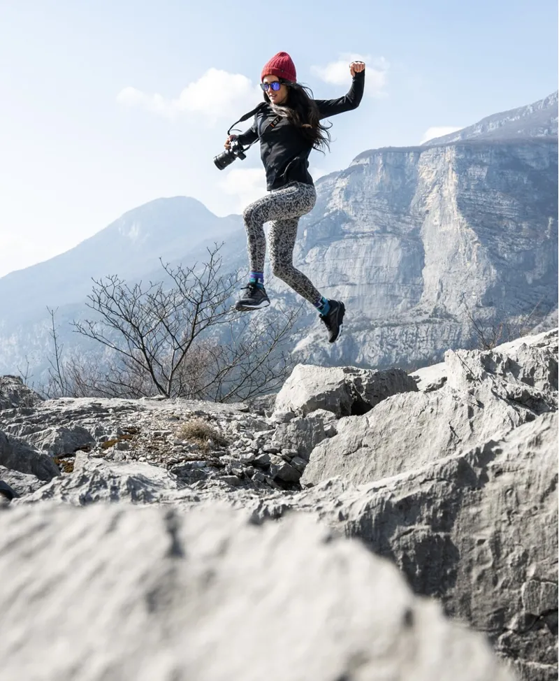 Icebreaker Womens Cool Lite LS Hoody in Black-1