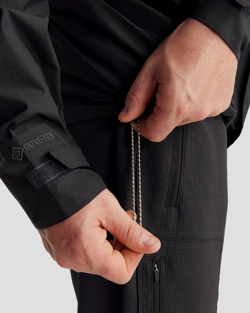 KATHMANDU Bealey Gore-Tex Waterproof Jacket in Black Sting-4