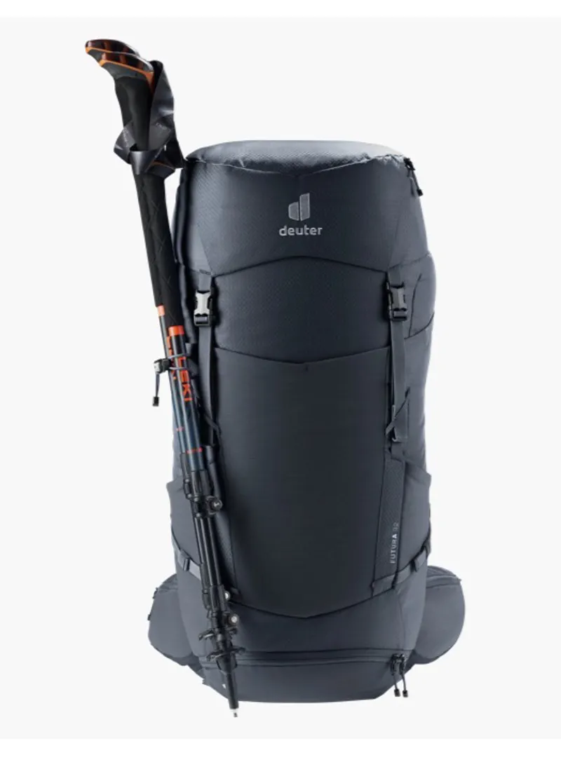 DEUTER Futura 32 Litre  in Black-3