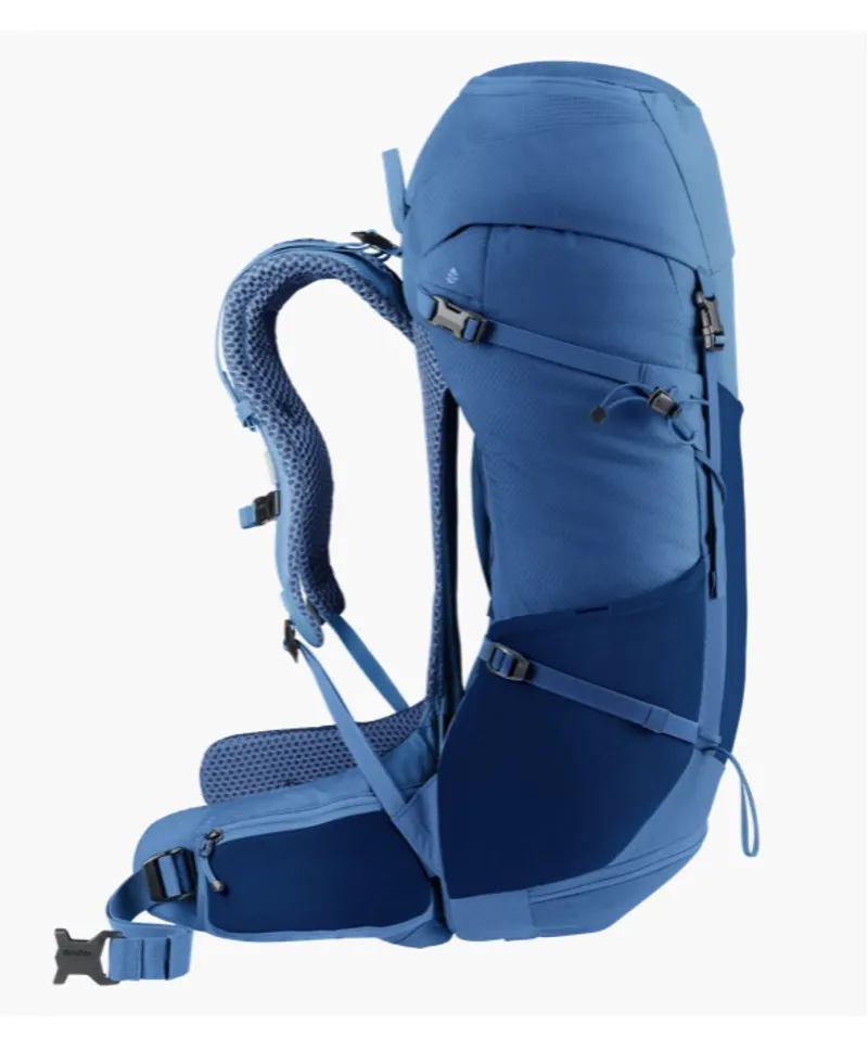DEUTER Futura 32 Litre  in nightblue-baltic-2