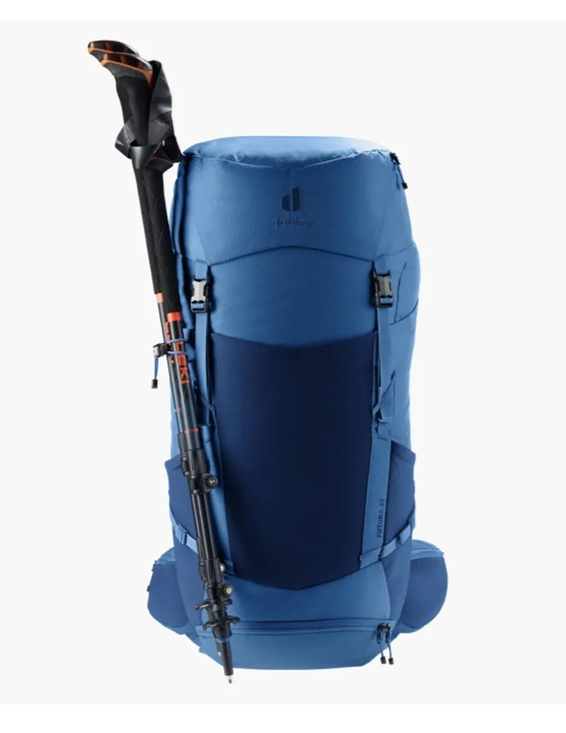 DEUTER Futura 32 Litre  in nightblue-baltic-3