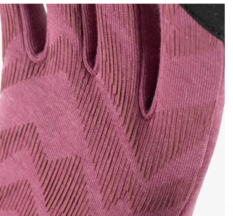 Buff Tech Fleece gloves in TF Pink-2