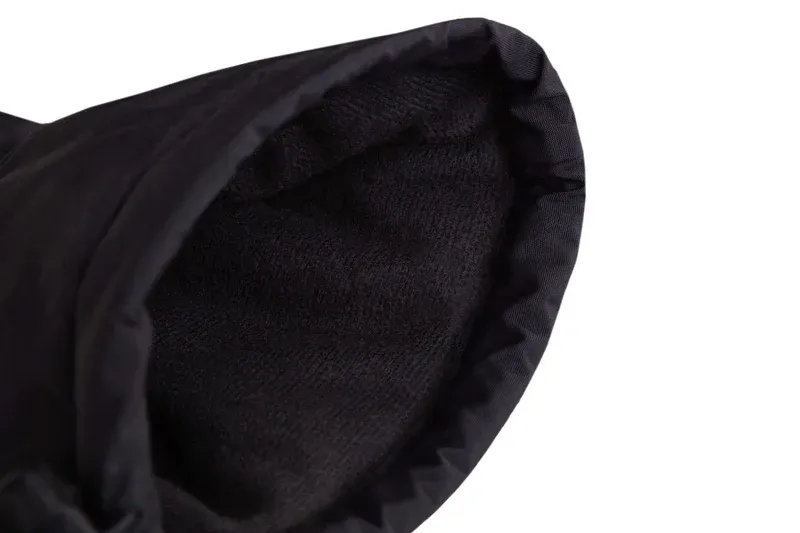 TREKMATES Chamonix Gore-Tex Mitt in Black-3